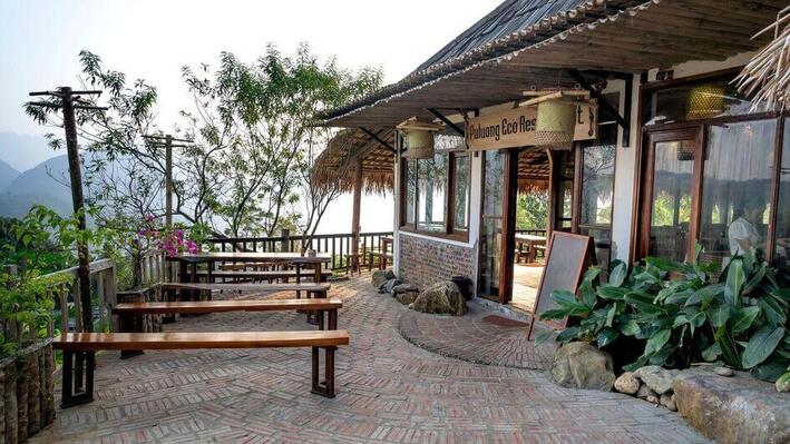 Techos con fibra de vidrio para patios en Panamá: iluminación natural