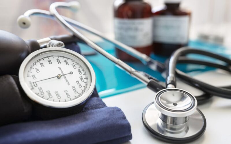 Nicardipina: solución eficaz para emergencias hipertensivas en Panamá